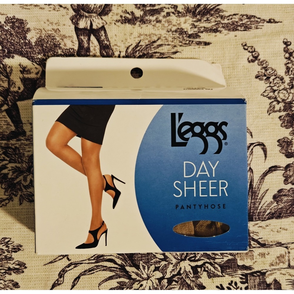 New Hose Pantyhose L'eggs Day Sheer Control-Top DG0004 Nude Q